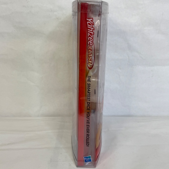 Hasbro Electronic Yahtzee Flash 4 Fast Action Games Poker Play Wild Dice 2011 - Picture 12 of 13